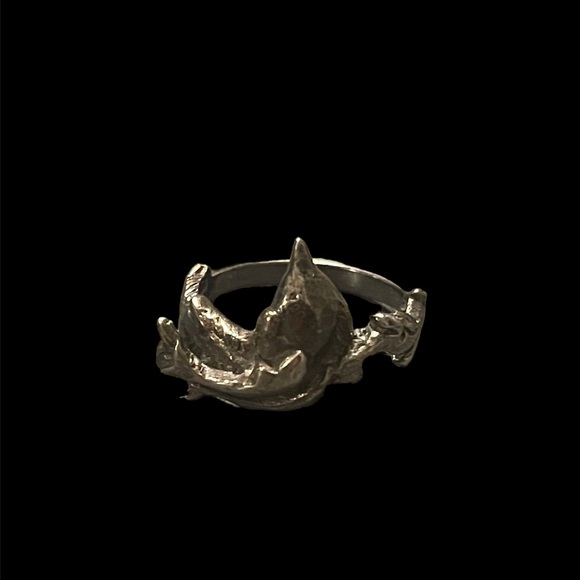 Dolphin ring - Picture 2 of 3